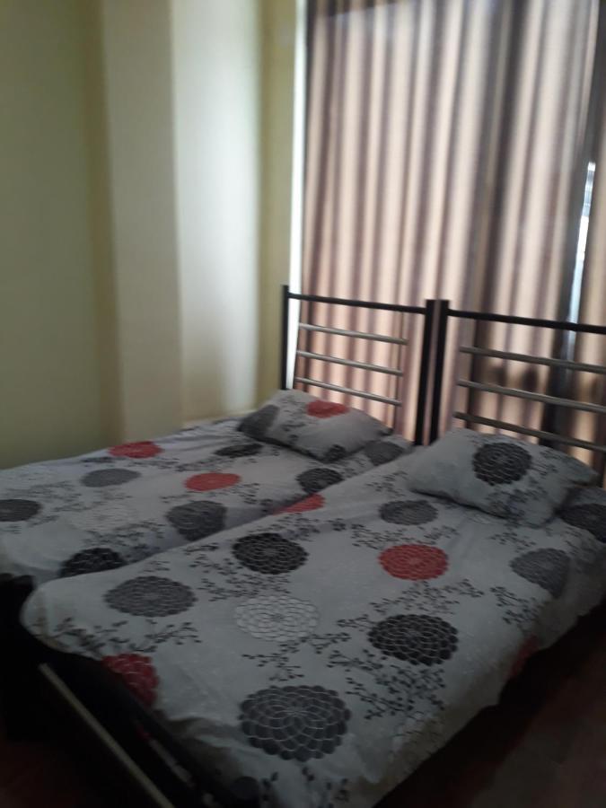 George Dom Hotel Batoemi Buitenkant foto