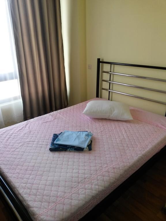 George Dom Hotel Batoemi Kamer foto