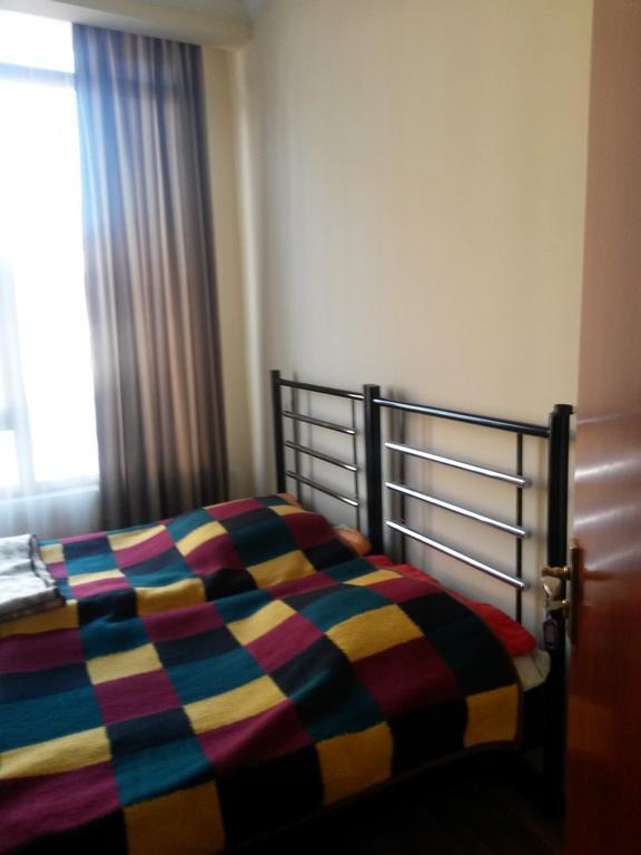 George Dom Hotel Batoemi Buitenkant foto